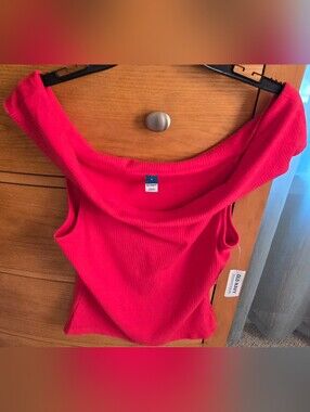 Off-shoulder NWT Old Navy Women's Ribbed Top, S, Cherry Red